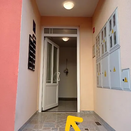 Apartment Julija *