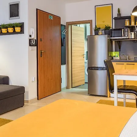 Apartment Julija *