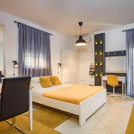 Julija Appartement *