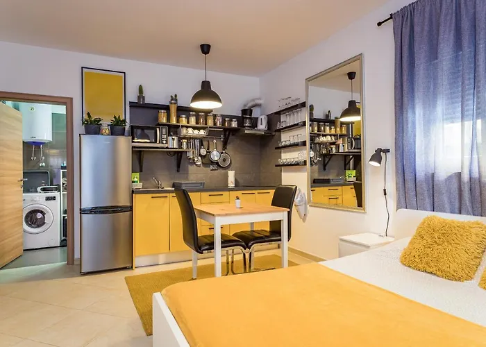 Julija Διαμέρισμα Πούλα